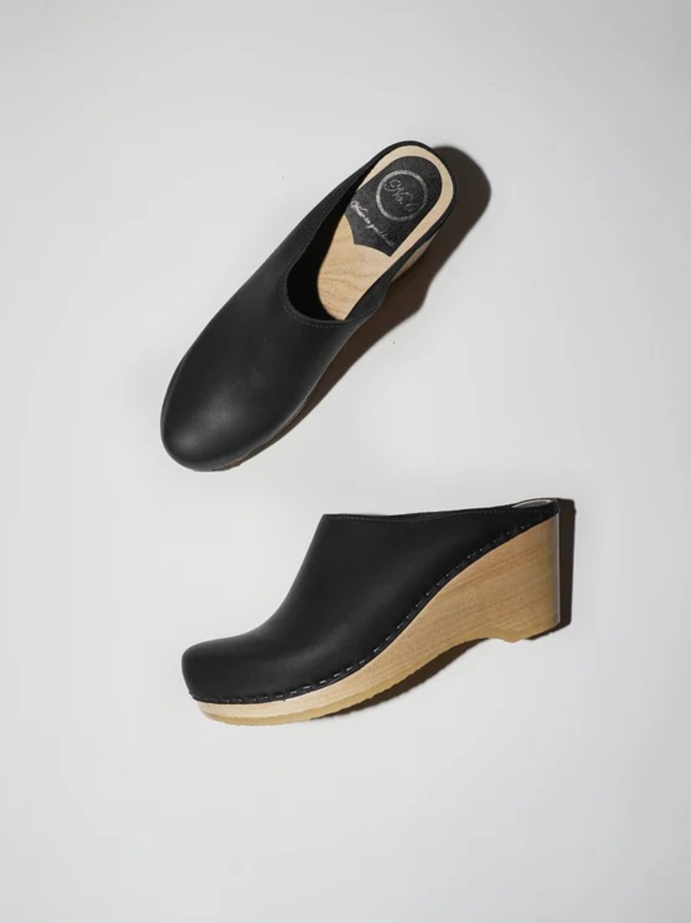 No6 Store clogs